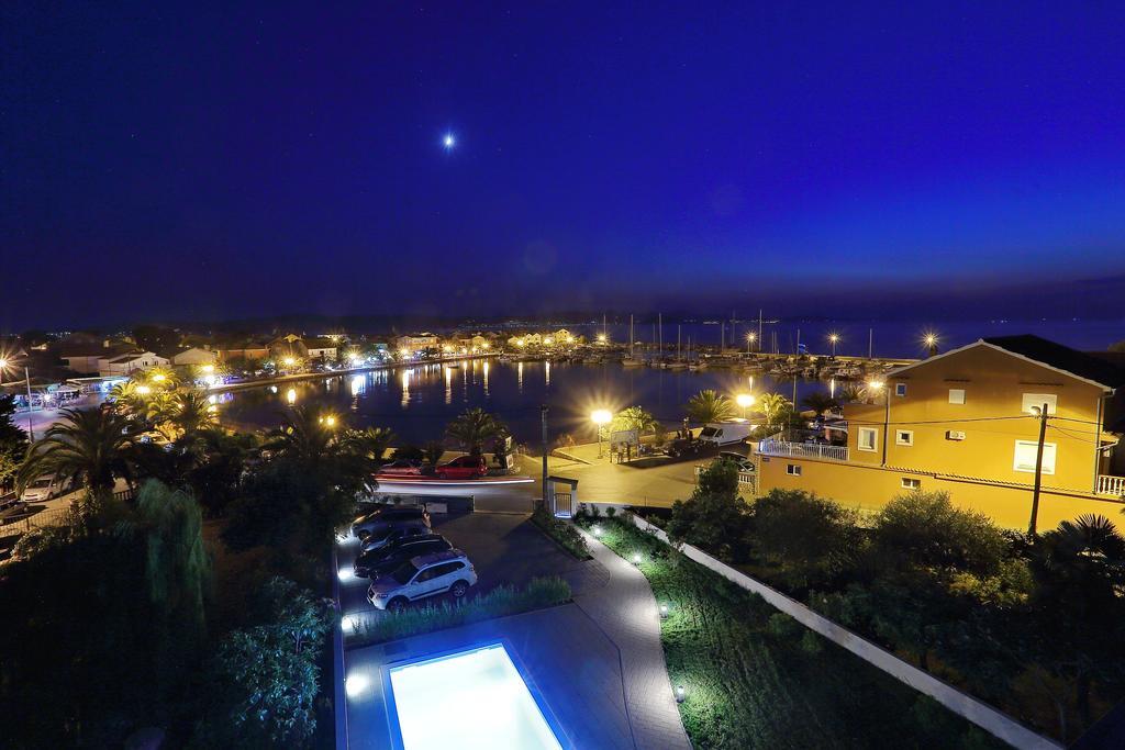 Luxury Apartments Sikiric With Fantastic View On The Sea Бибинє Екстер'єр фото