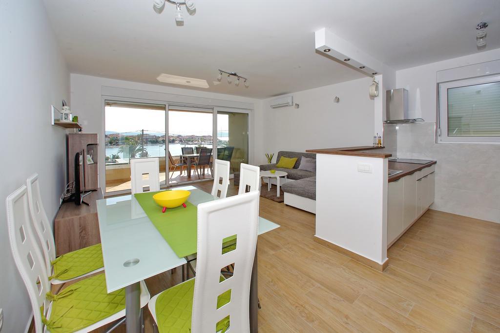 Luxury Apartments Sikiric With Fantastic View On The Sea Бибинє Екстер'єр фото